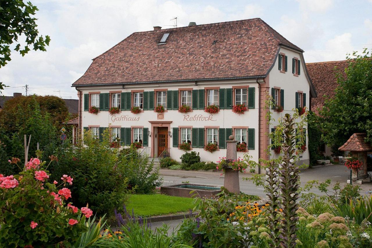 Gasthaus Rebstock Egringen Efringen Kirchen Bagian luar foto